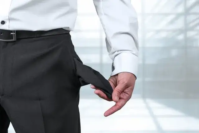 Ryzyko wsp&oacute;łpracy z niewypłacalną firmą